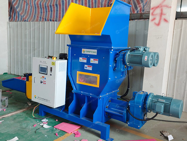 EPS泡沫冷壓機CF-CP250